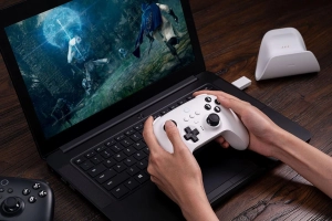 Геймпад 8BitDo Ultimate Bluetooth White Edition 80NA