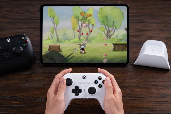 8BitDo Ultimate 3-режимний контроллер для Xbox, з эфектом Холла Xbox Series X|S и Xbox One Білий