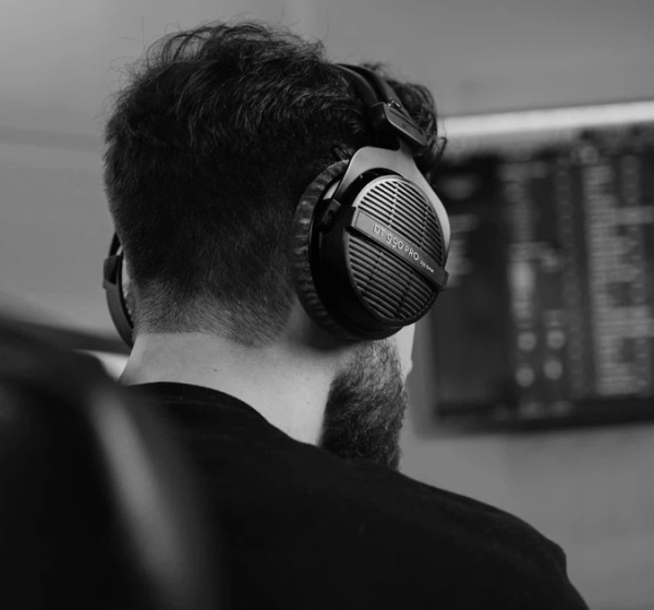 Навушники Beyerdynamic DT 990 Pro/250 ohms Grey